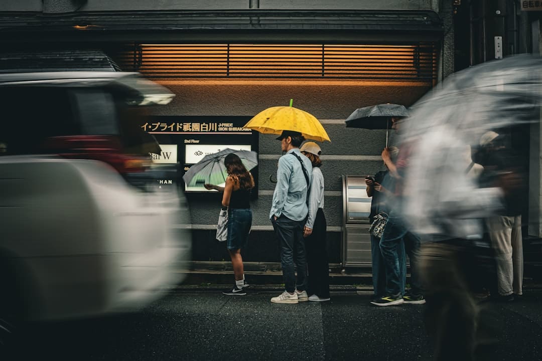 葛秋谷《我在高峰等你》热播 “高睿”成显眼包担任